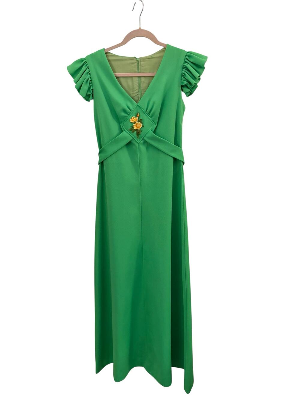 Vintage Green Maxi Dress Embroidered Flowers Ruffle Sleeves Waist Tie Babydoll